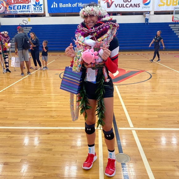 Meet your Posher, Kamilla - Picture 2 of 3